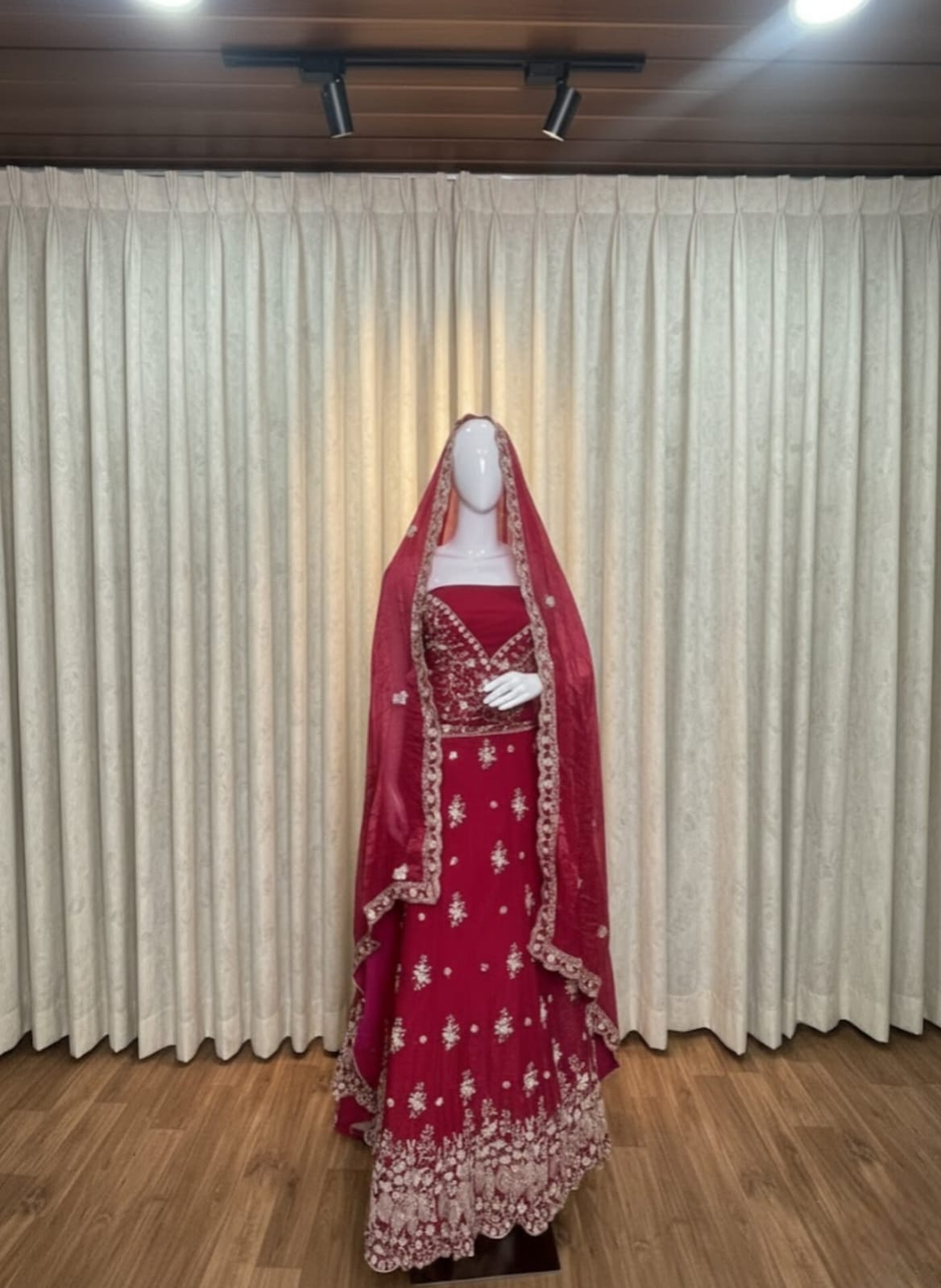 Lehanga - Semi Stitched