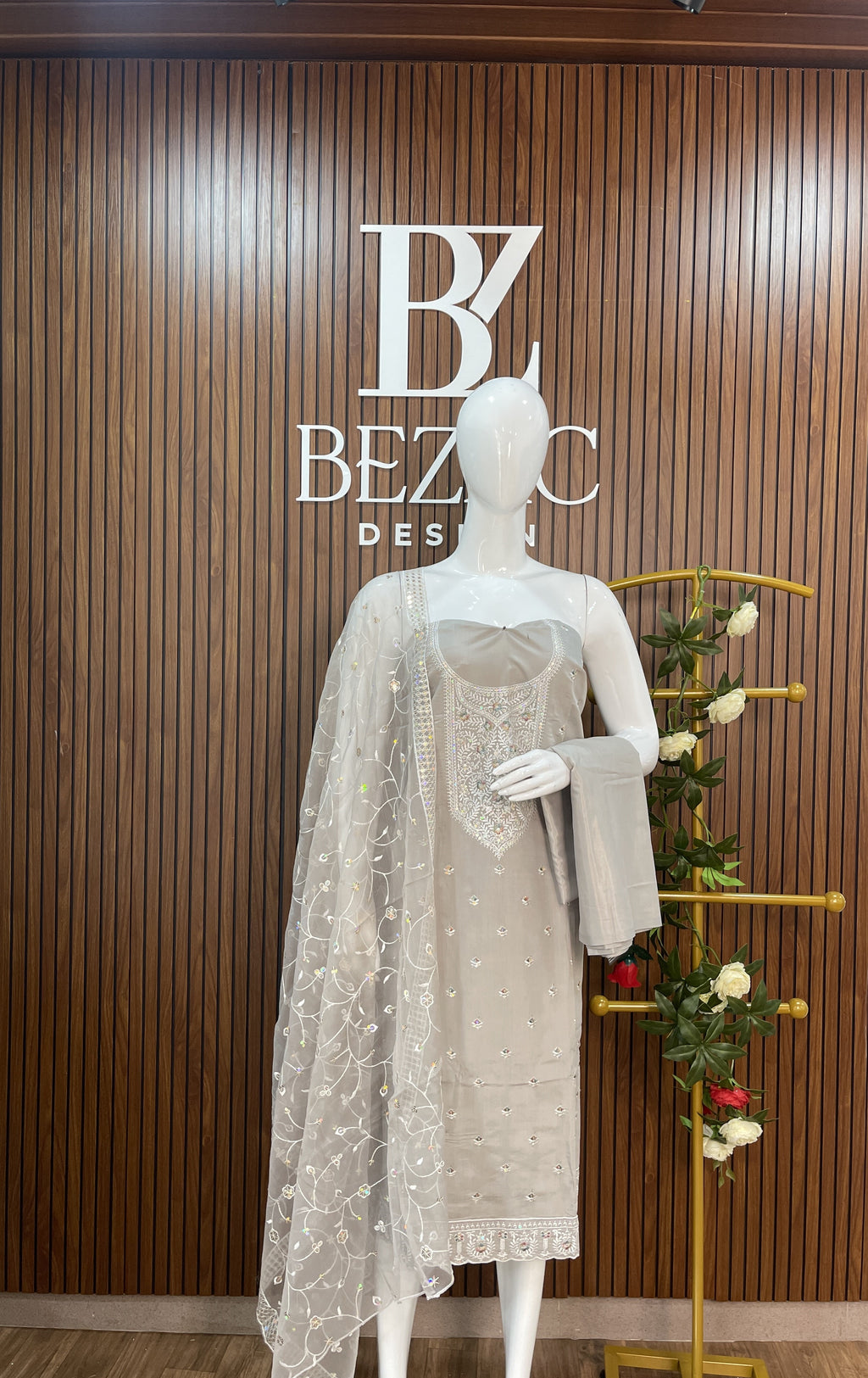 Unstitched Salwar Set